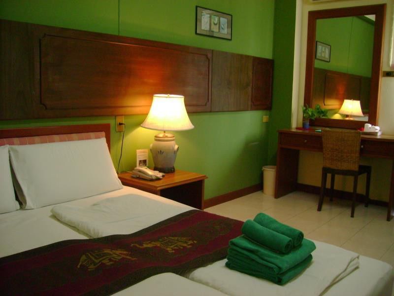 People Place Classic Hotel Sha Extra Plus Chiang Mai Exteriör bild
