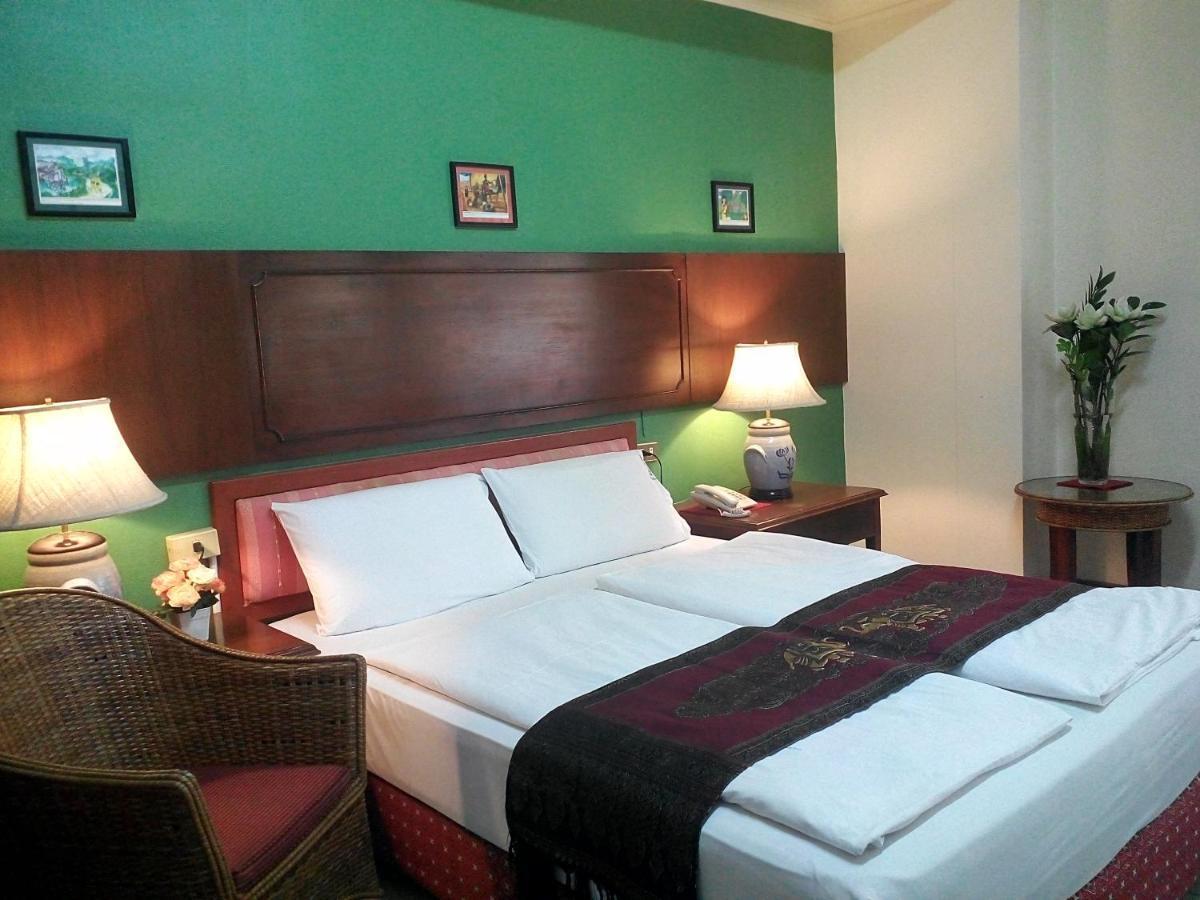 People Place Classic Hotel Sha Extra Plus Chiang Mai Exteriör bild