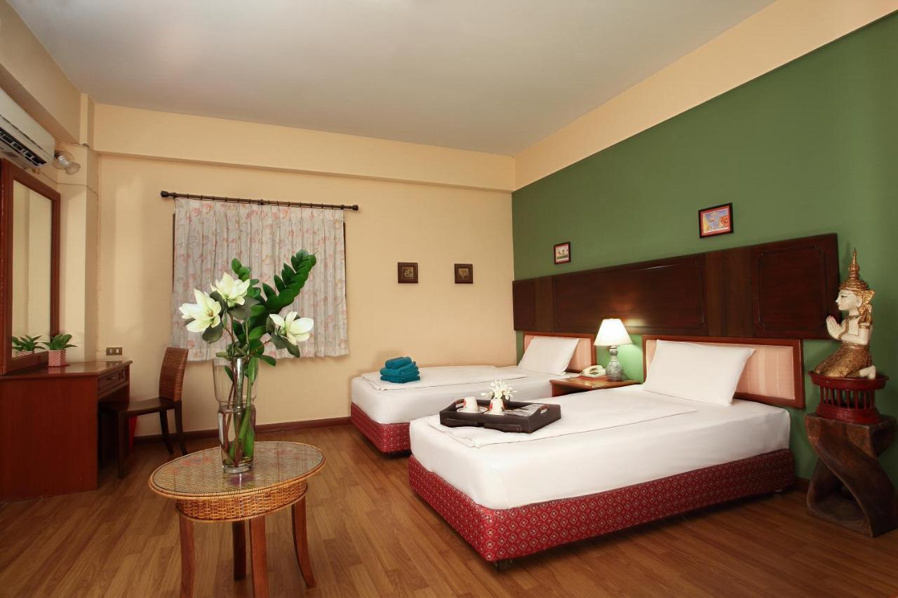 People Place Classic Hotel Sha Extra Plus Chiang Mai Exteriör bild