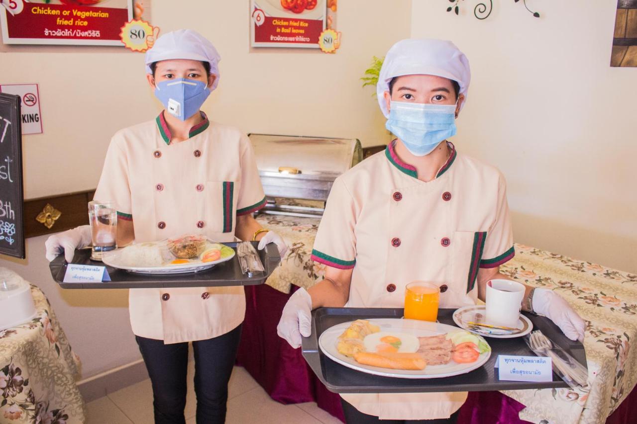 People Place Classic Hotel Sha Extra Plus Chiang Mai Exteriör bild