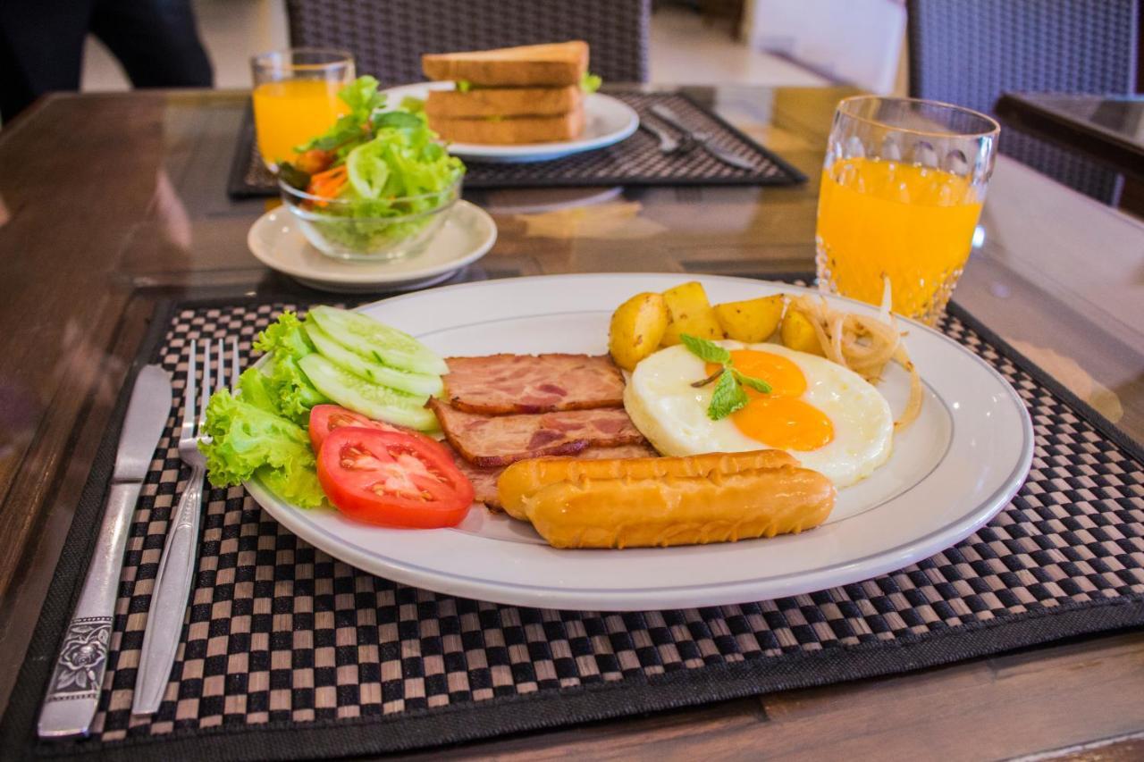 People Place Classic Hotel Sha Extra Plus Chiang Mai Exteriör bild